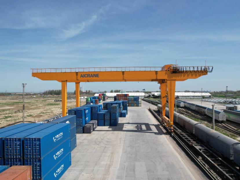 container gantry crane