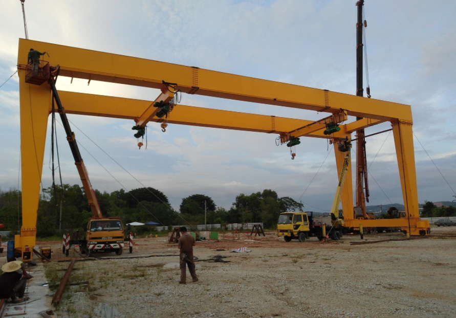 U frame crane